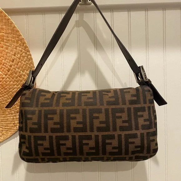 Authentic Fendi Zucca FF Baguette Shoulder Handbag Purse & Dust Bag Pre-owned - Picture 14 of 14